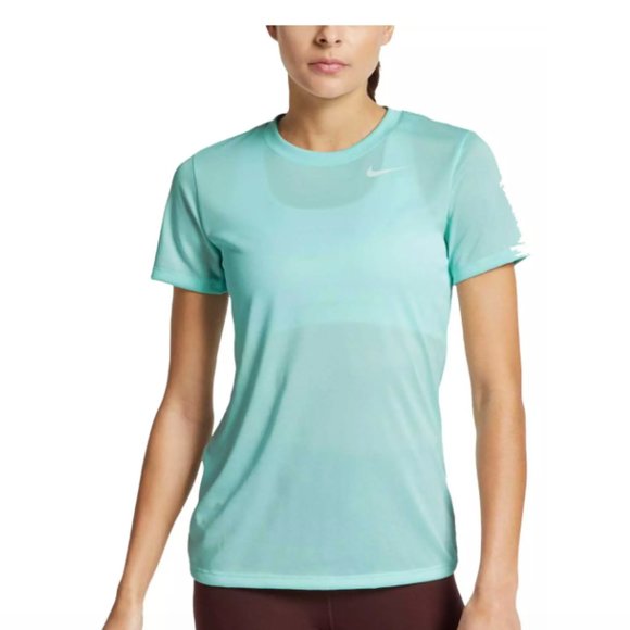 Nike Tops - Nike Women's Dry Legend T-Shirt